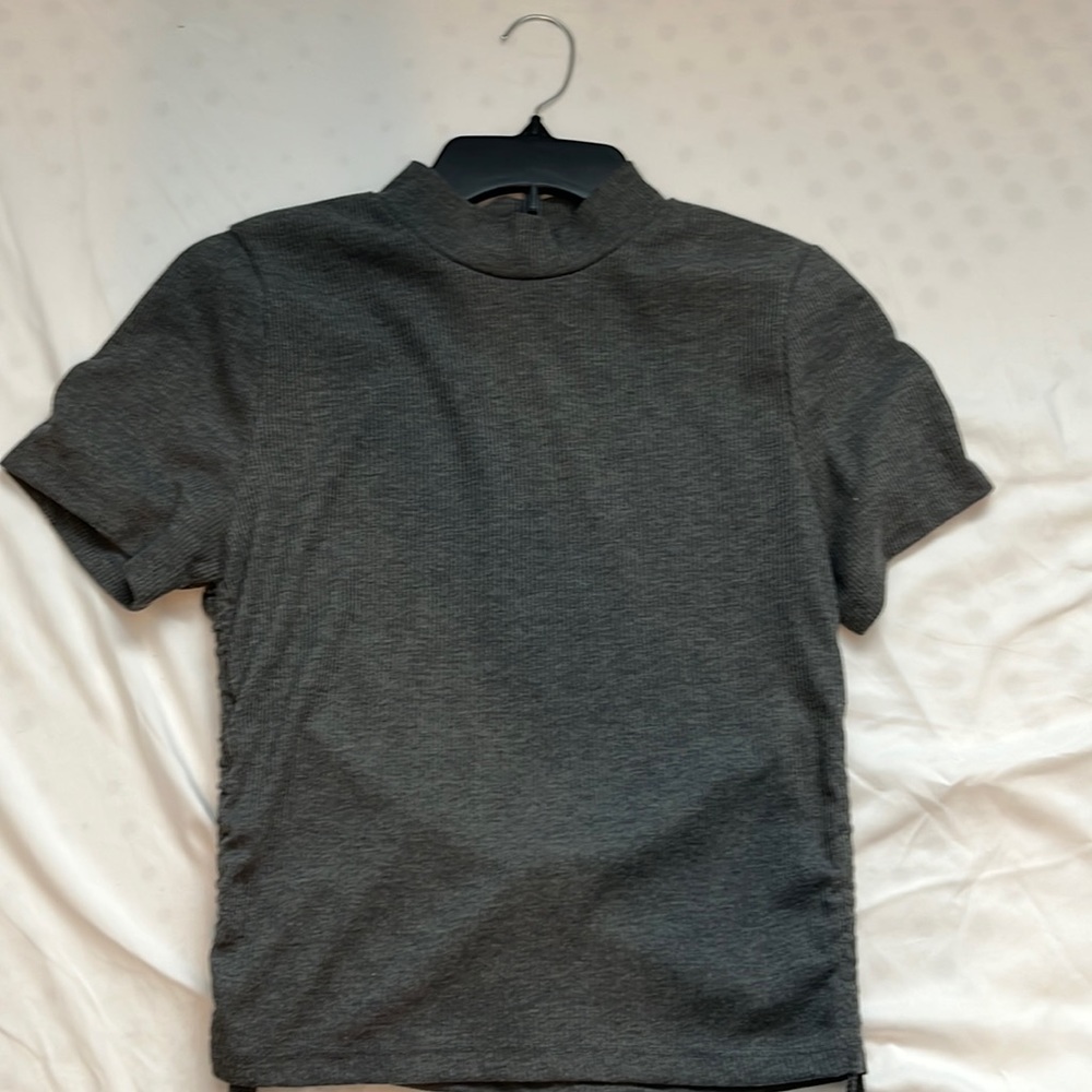 The cutest gray top. Classy, simple, and clean